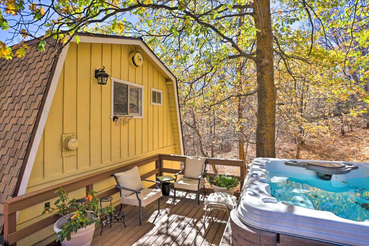Lake Arrowhead Studio With Private Hot Tub! Екстер'єр фото