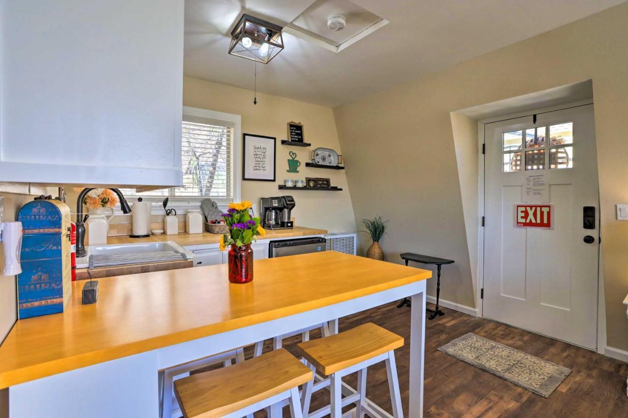 Lake Arrowhead Studio With Private Hot Tub! Екстер'єр фото